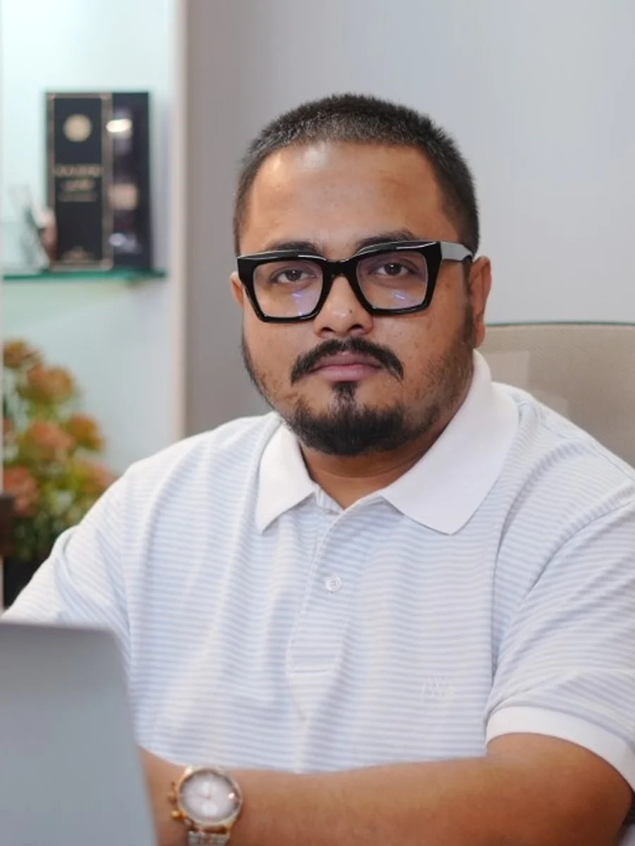 Mahbub Robbani, Managing Director of Zero Yards International, at the Dhaka desk